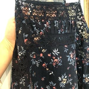 Cotton On floral/crochet detail 💕